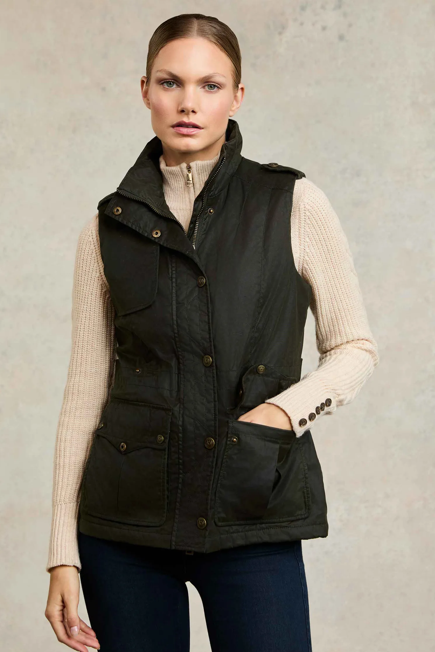 Alma Wax Gilet (Dark Olive)