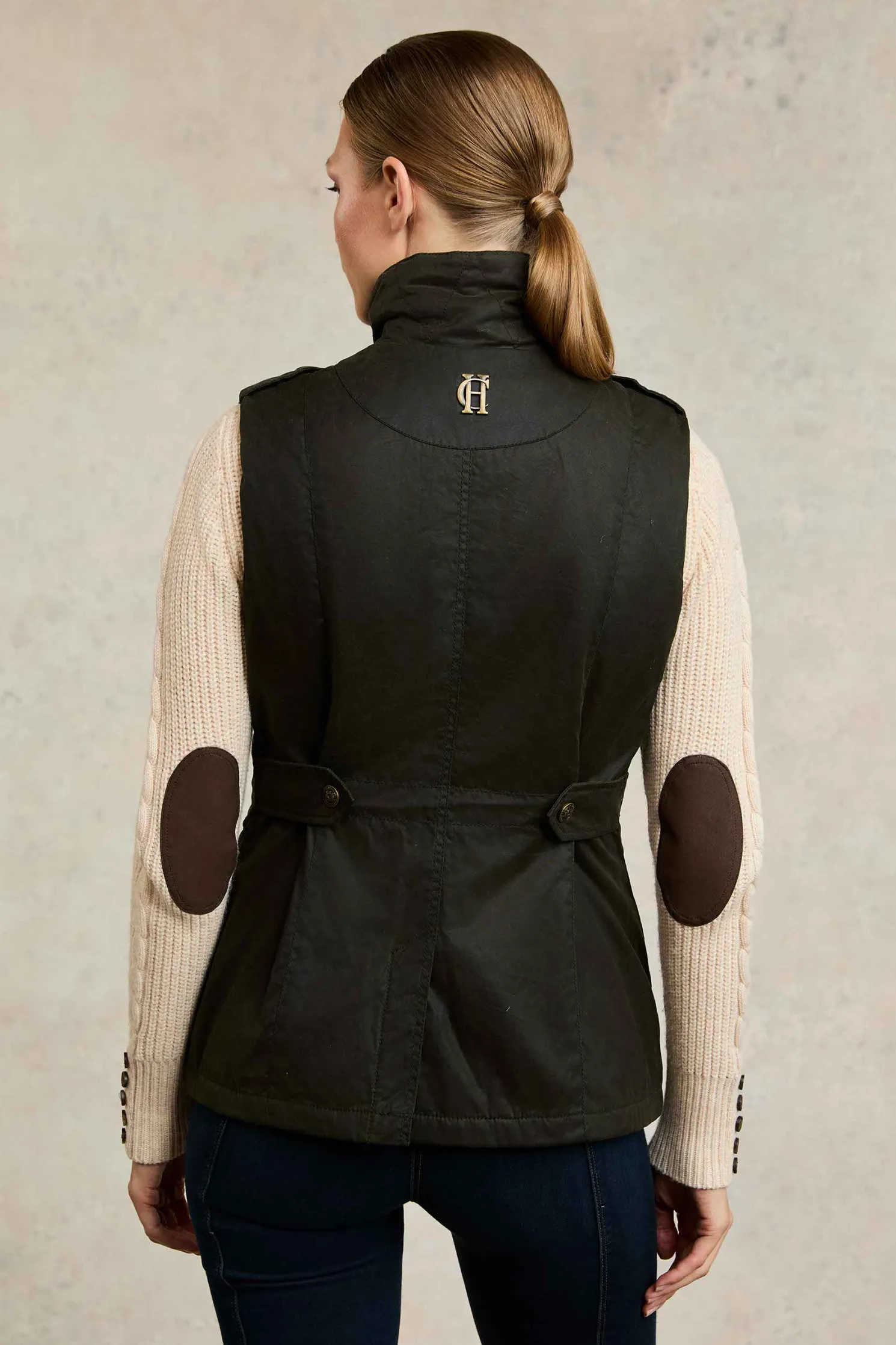 Alma Wax Gilet (Dark Olive)