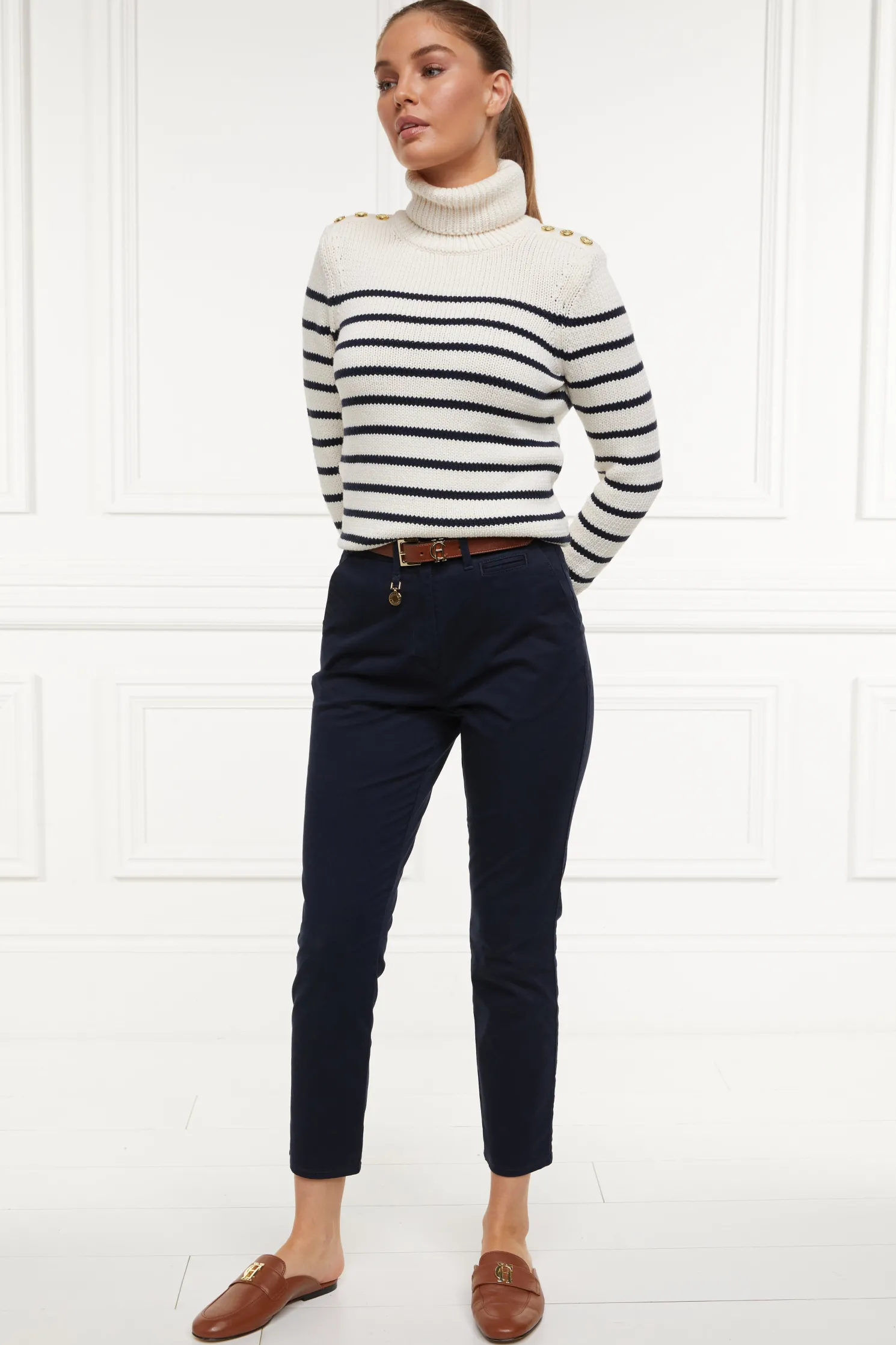 Arnesby Chino (Ink Navy)