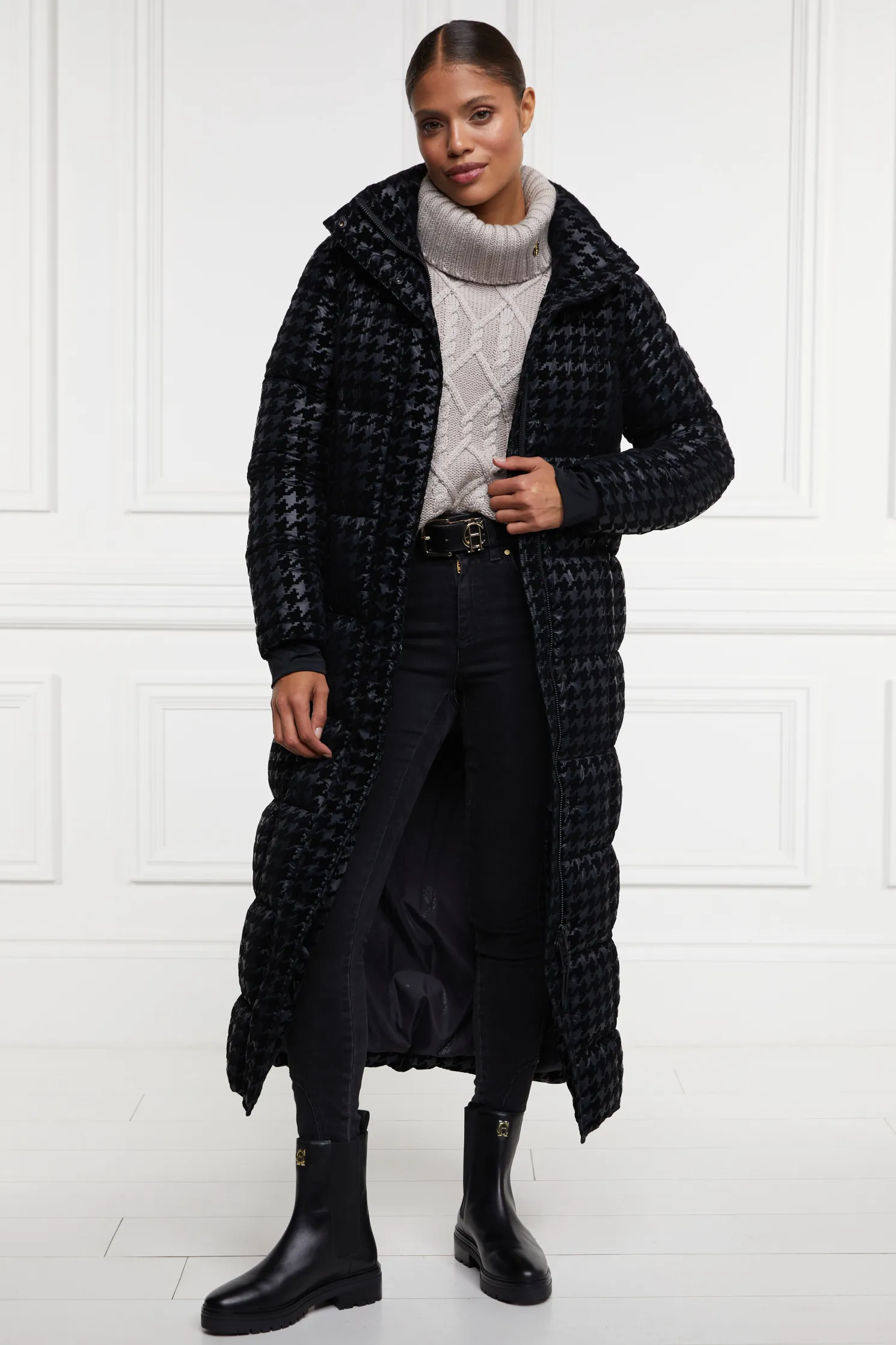 Astoria Ankle Boot (Black)