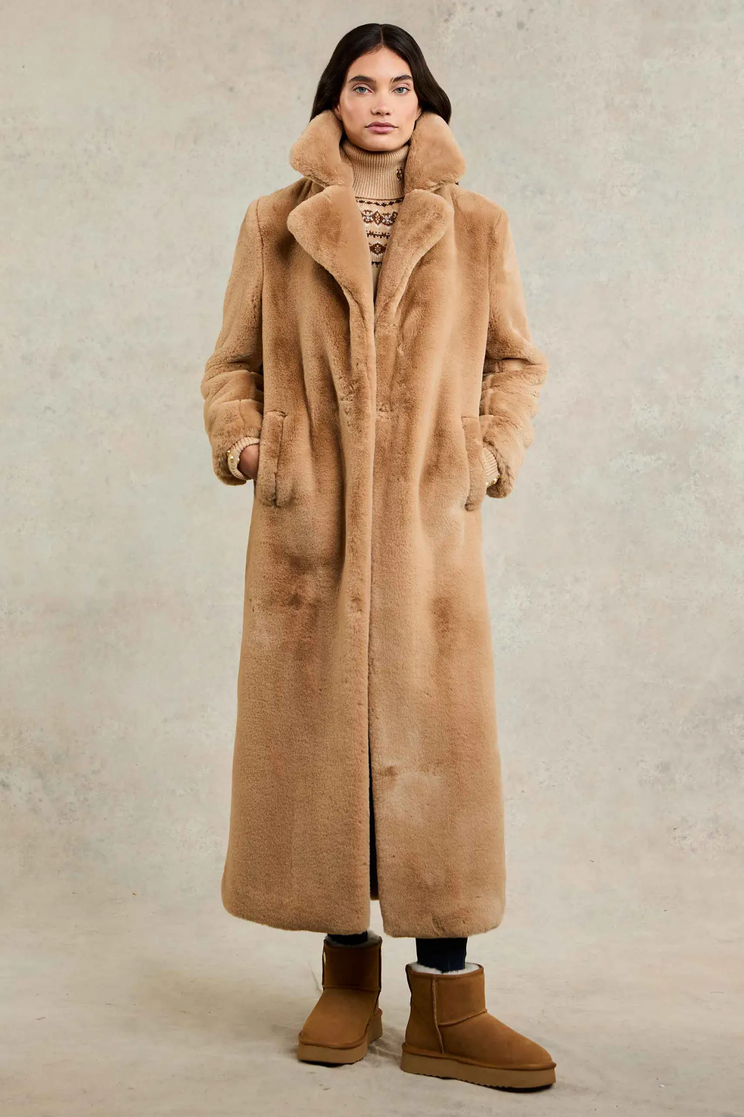 Asygarth Faux Fur Coat (Natural)