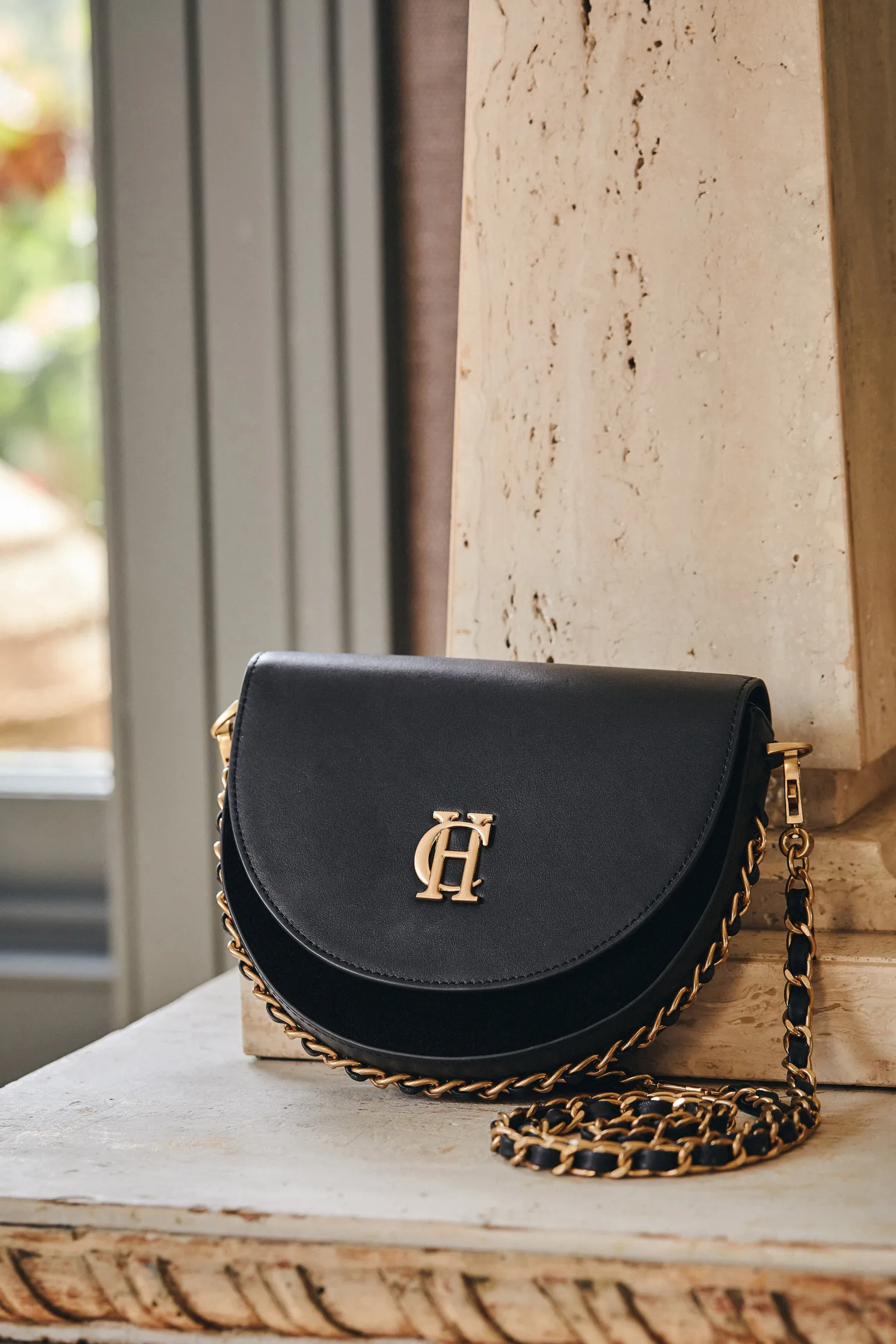 Camden Cross Body Bag (Black Chain)