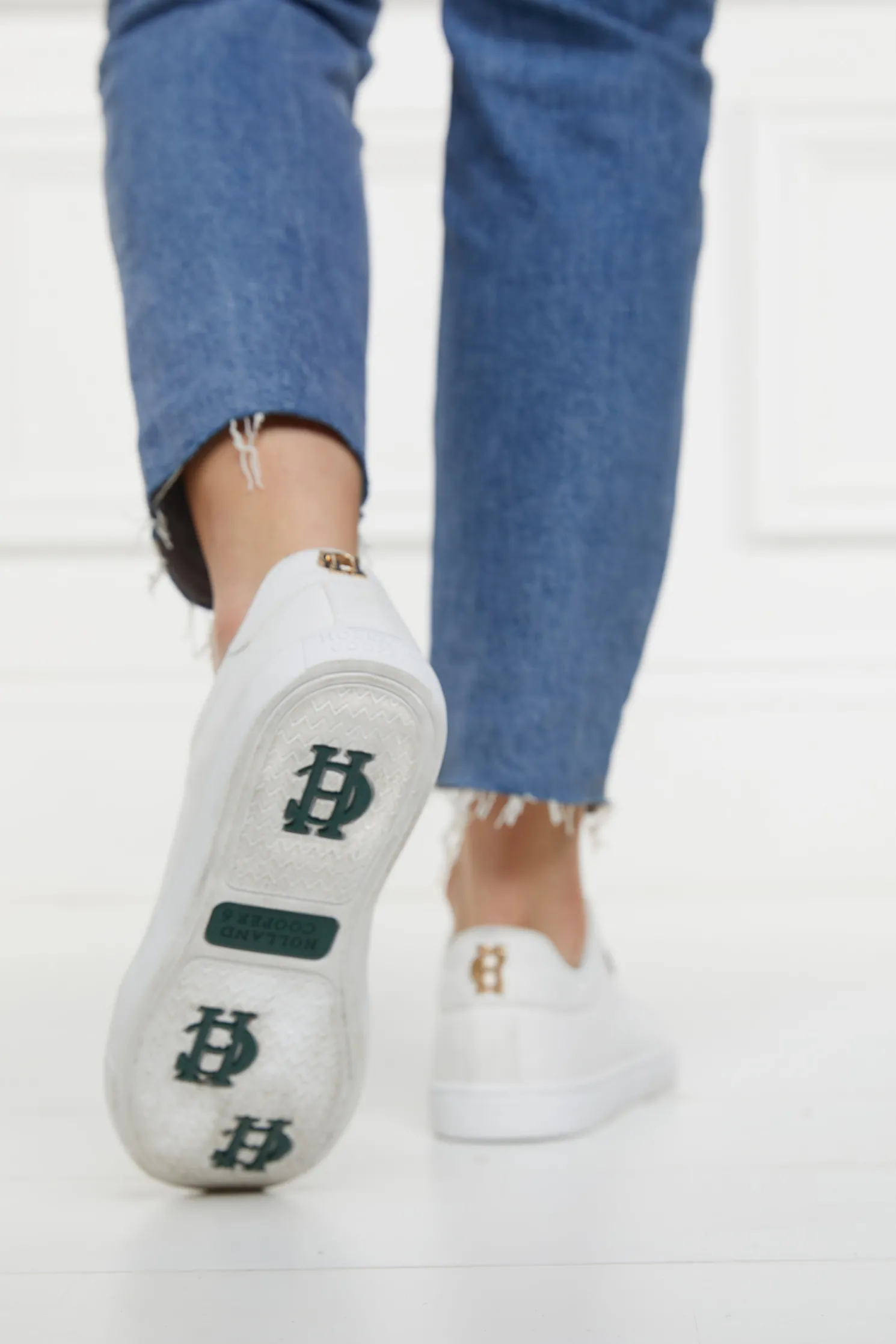 Chelsea Court Trainer (White)