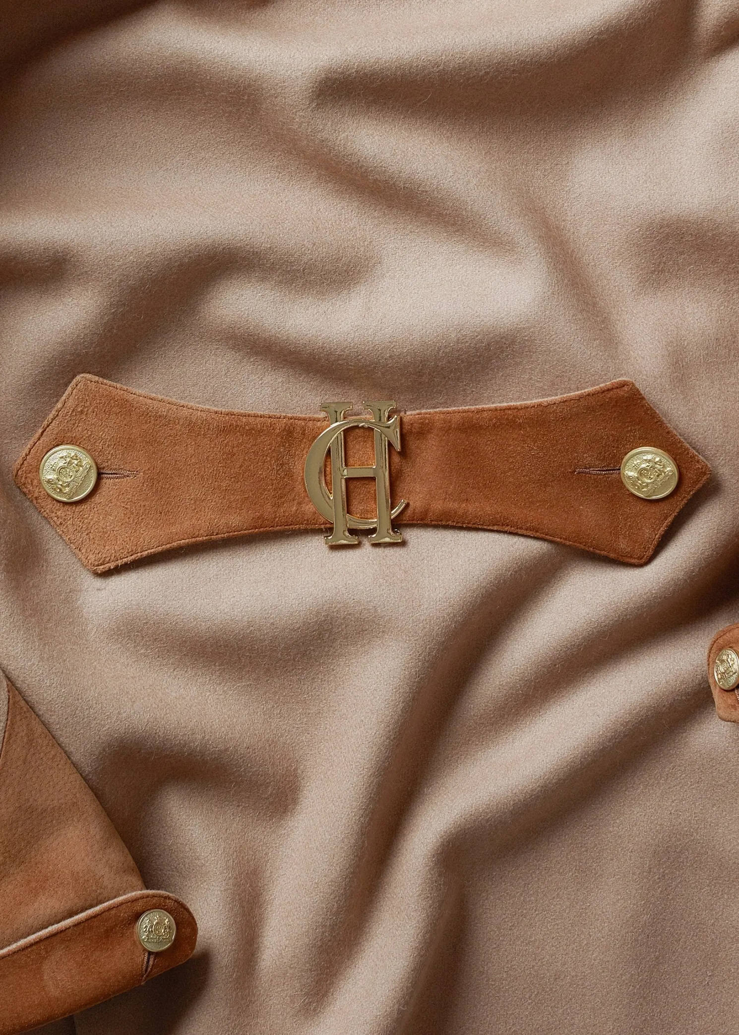 Chiltern Cape (Camel)