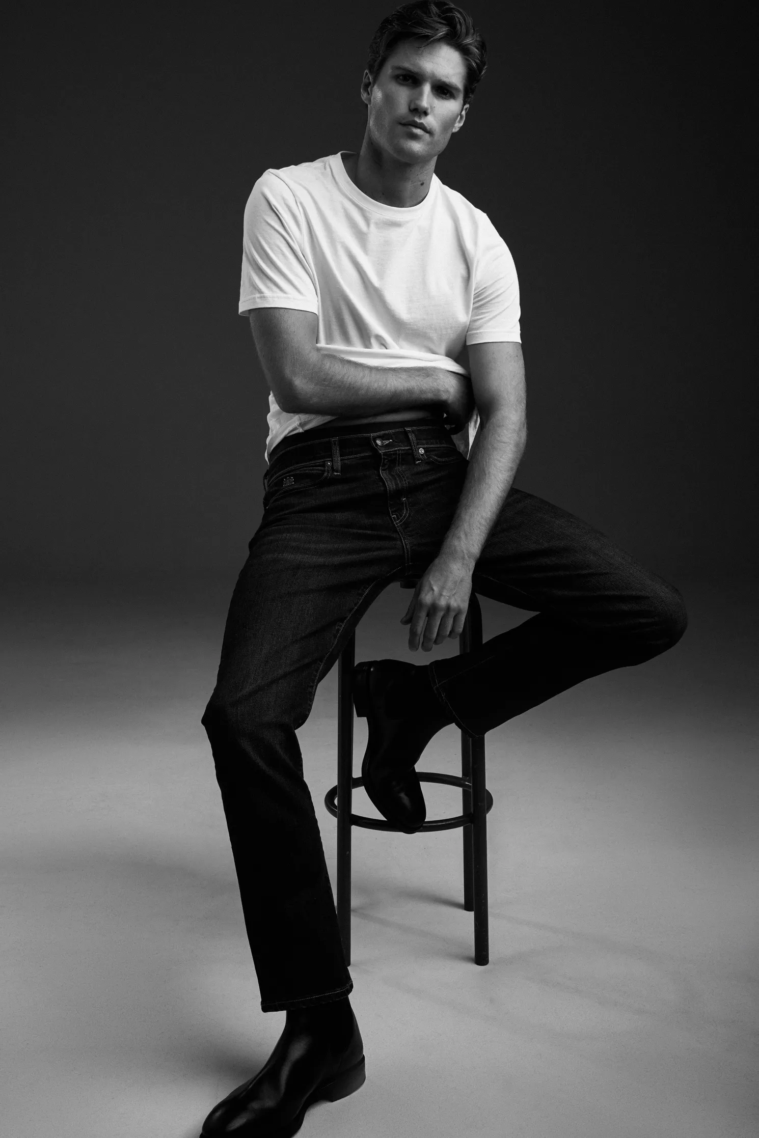 Classic Straight Jean (Dark Indigo)