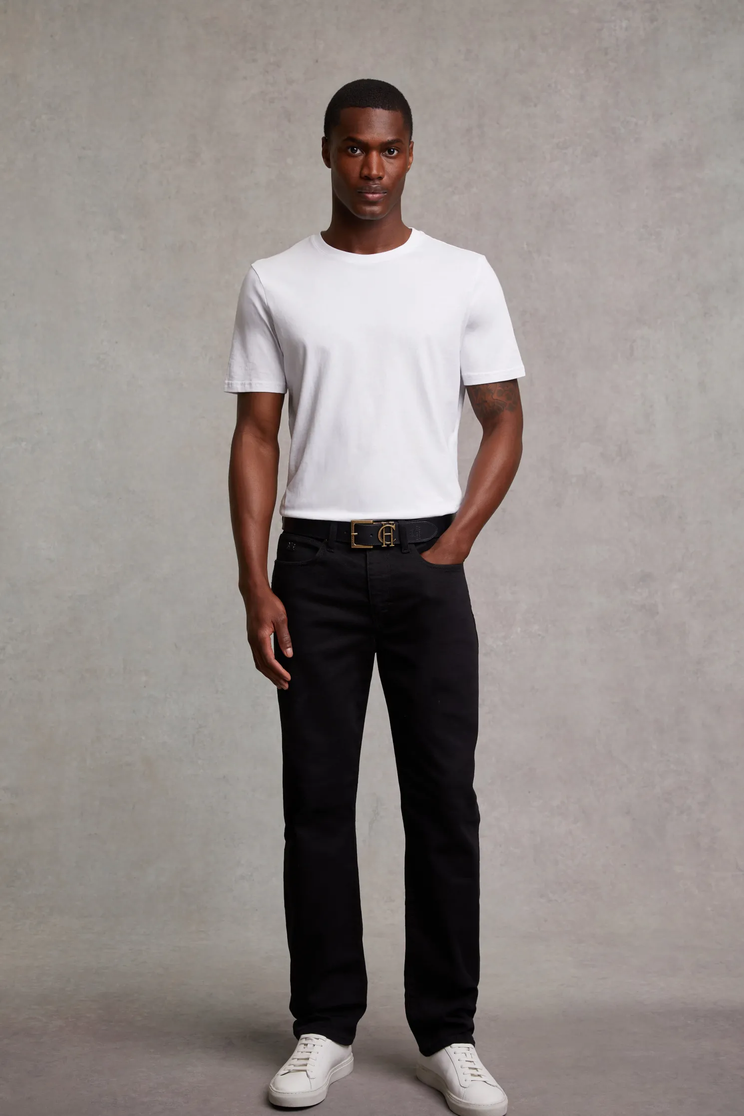 Classic Straight Jean (Black)