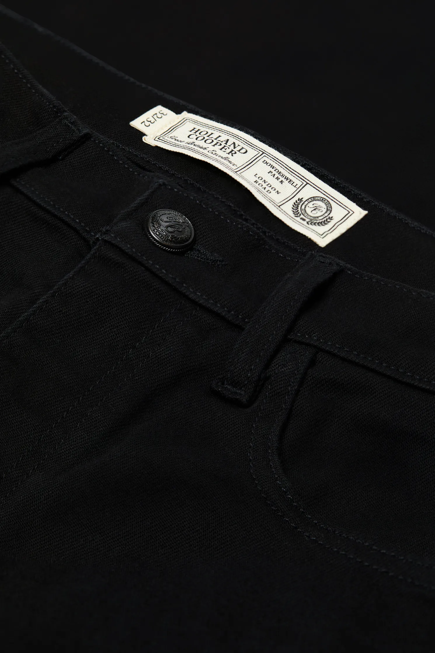 Classic Straight Jean (Black)