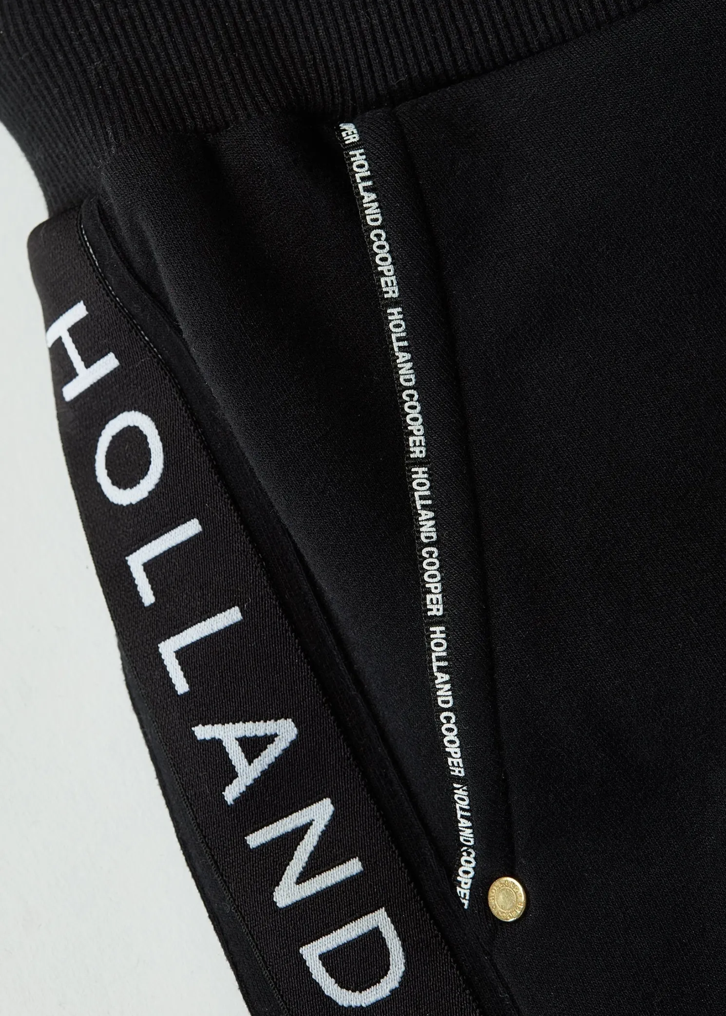 Deluxe Jogger (Black)