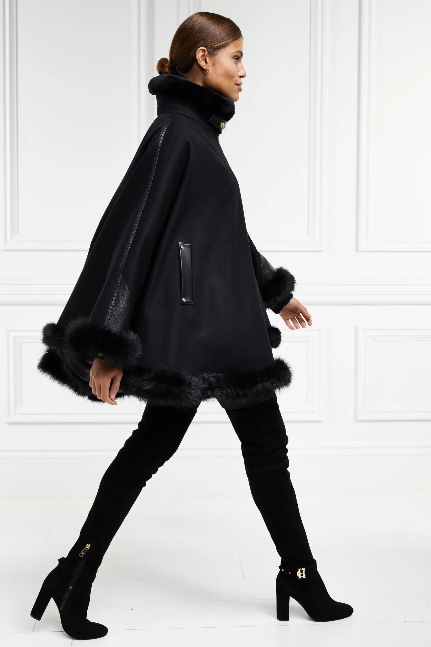 Gold Label Chiltern Cape (Soft Black)