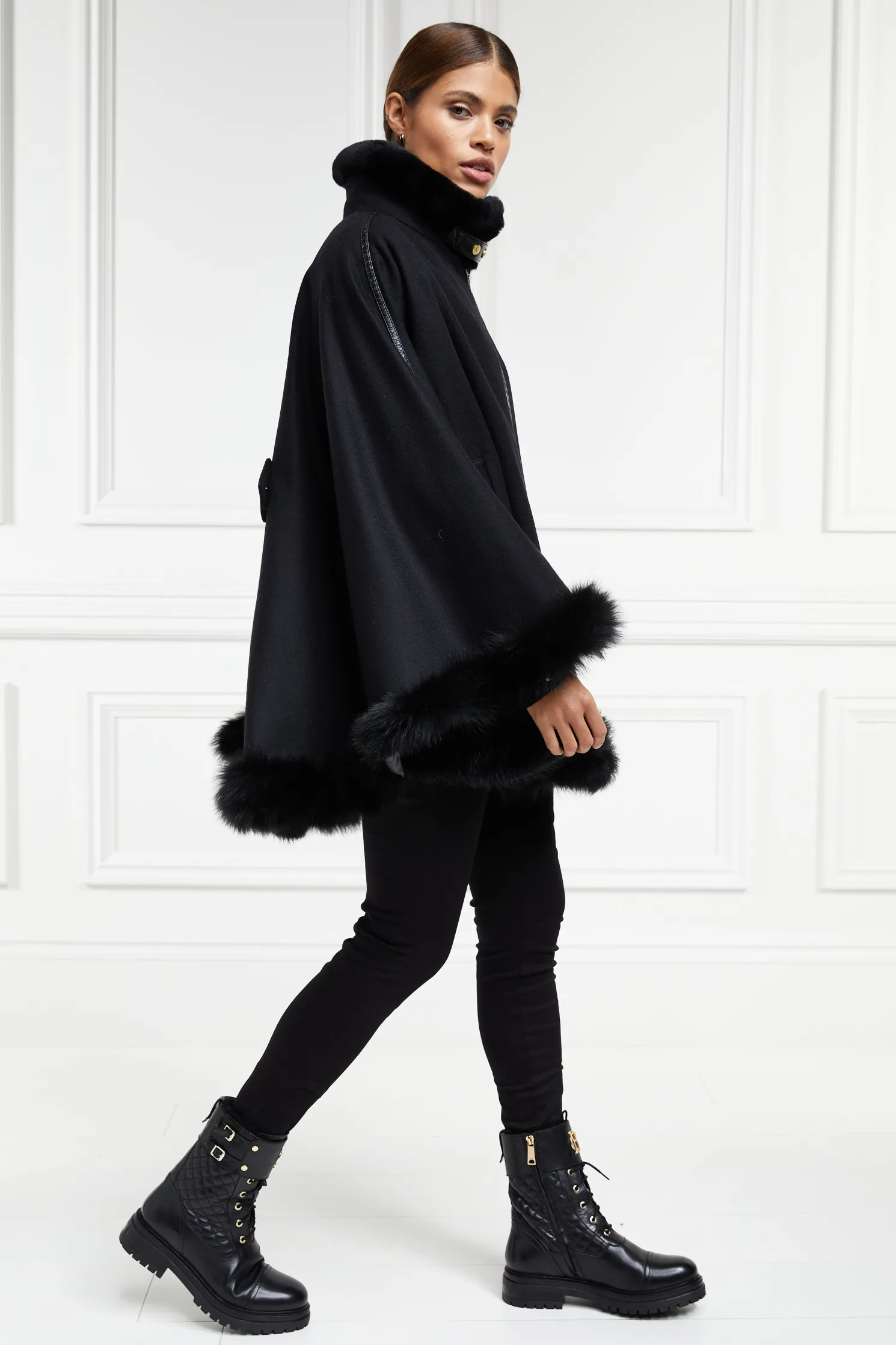 Gold Label Chiltern Cape (Soft Black)