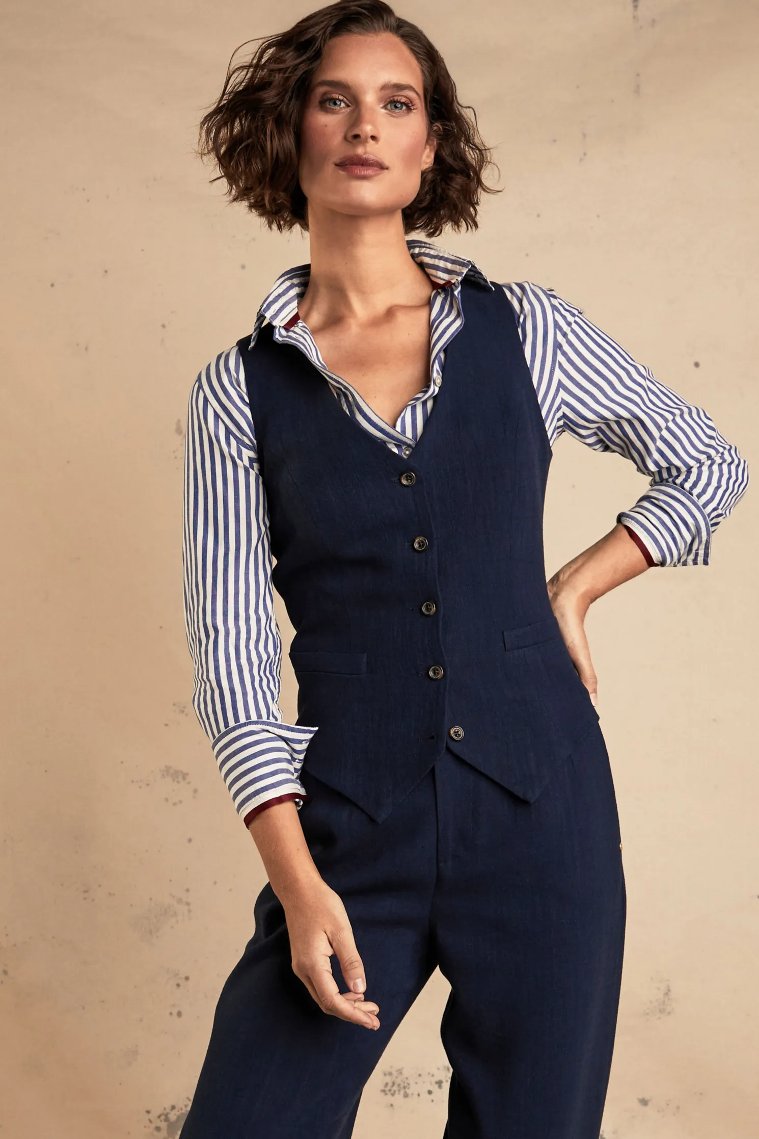 Hampton Waistcoat (Navy Linen)
