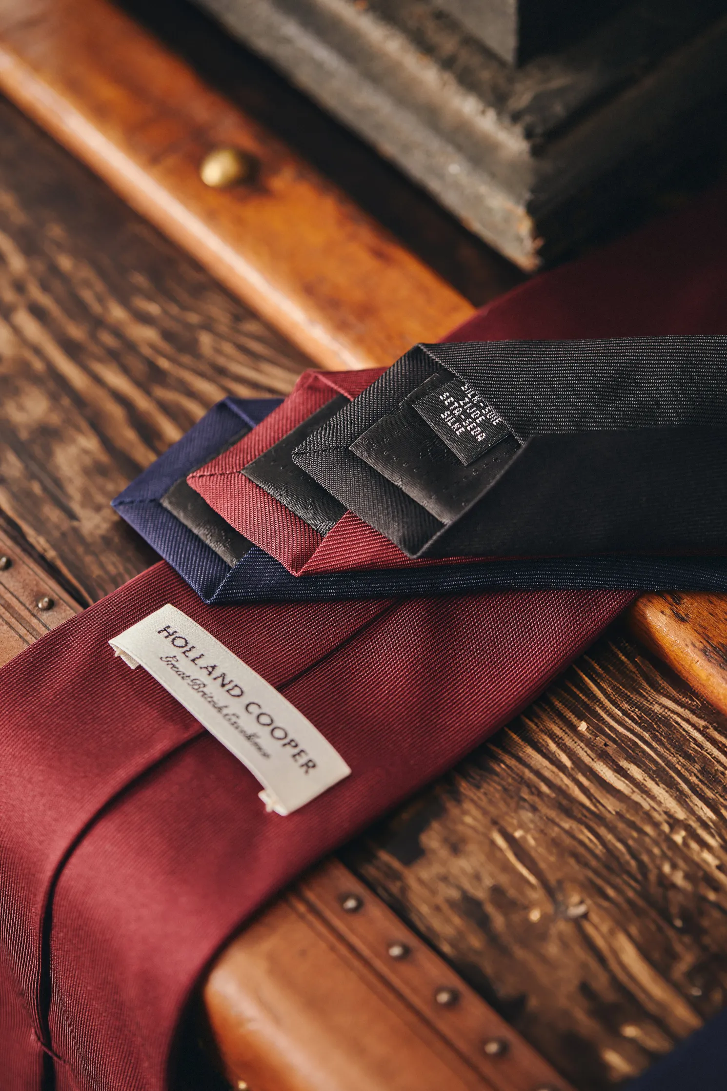 HC Unisex Tie (Black)