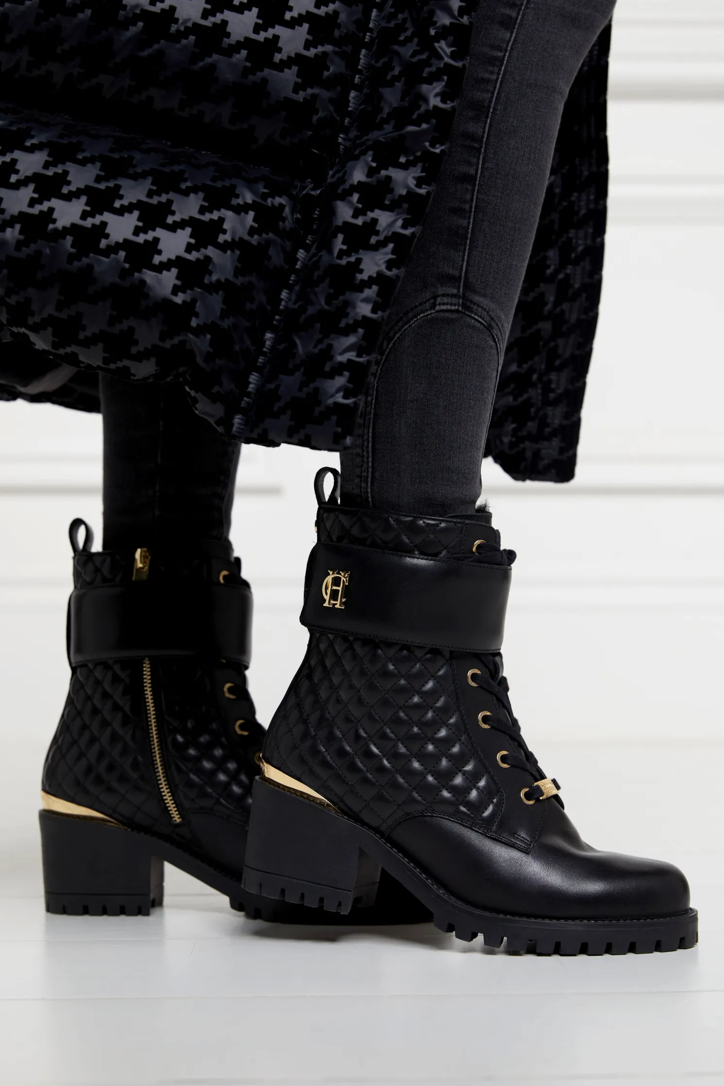 Heeled Biker Boot (Black)