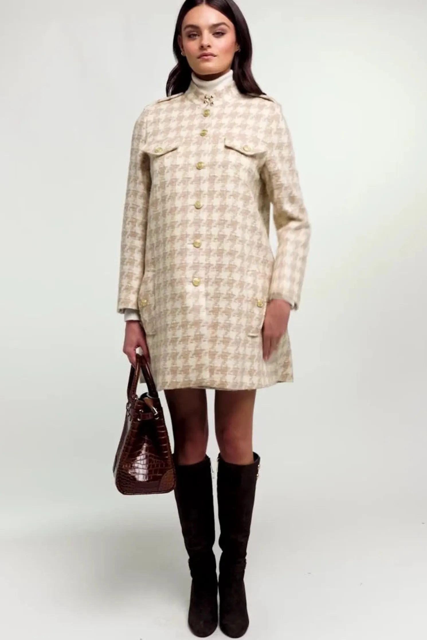 Highbury Cape Coat (Camel Houndstooth)