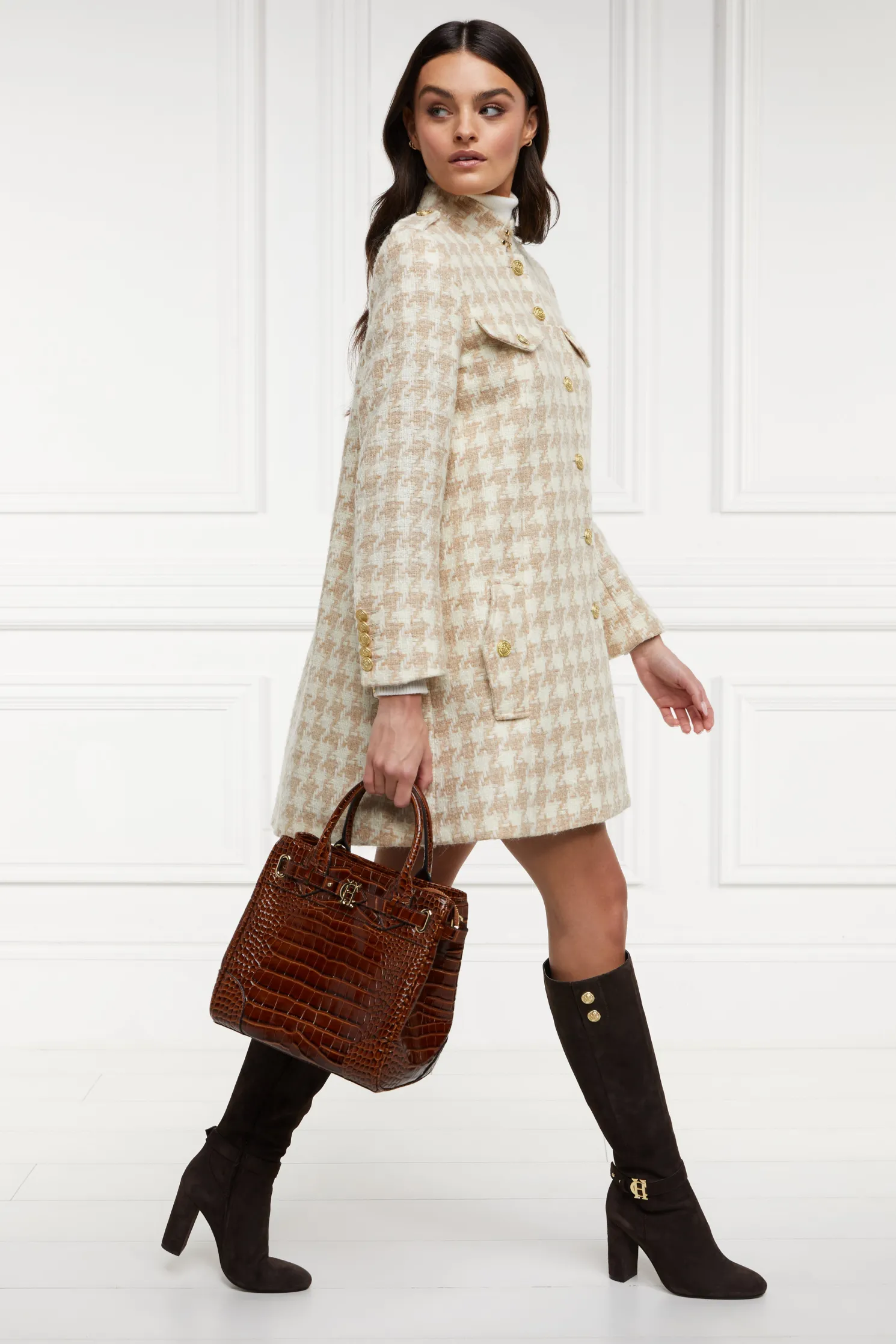Highbury Cape Coat (Camel Houndstooth)
