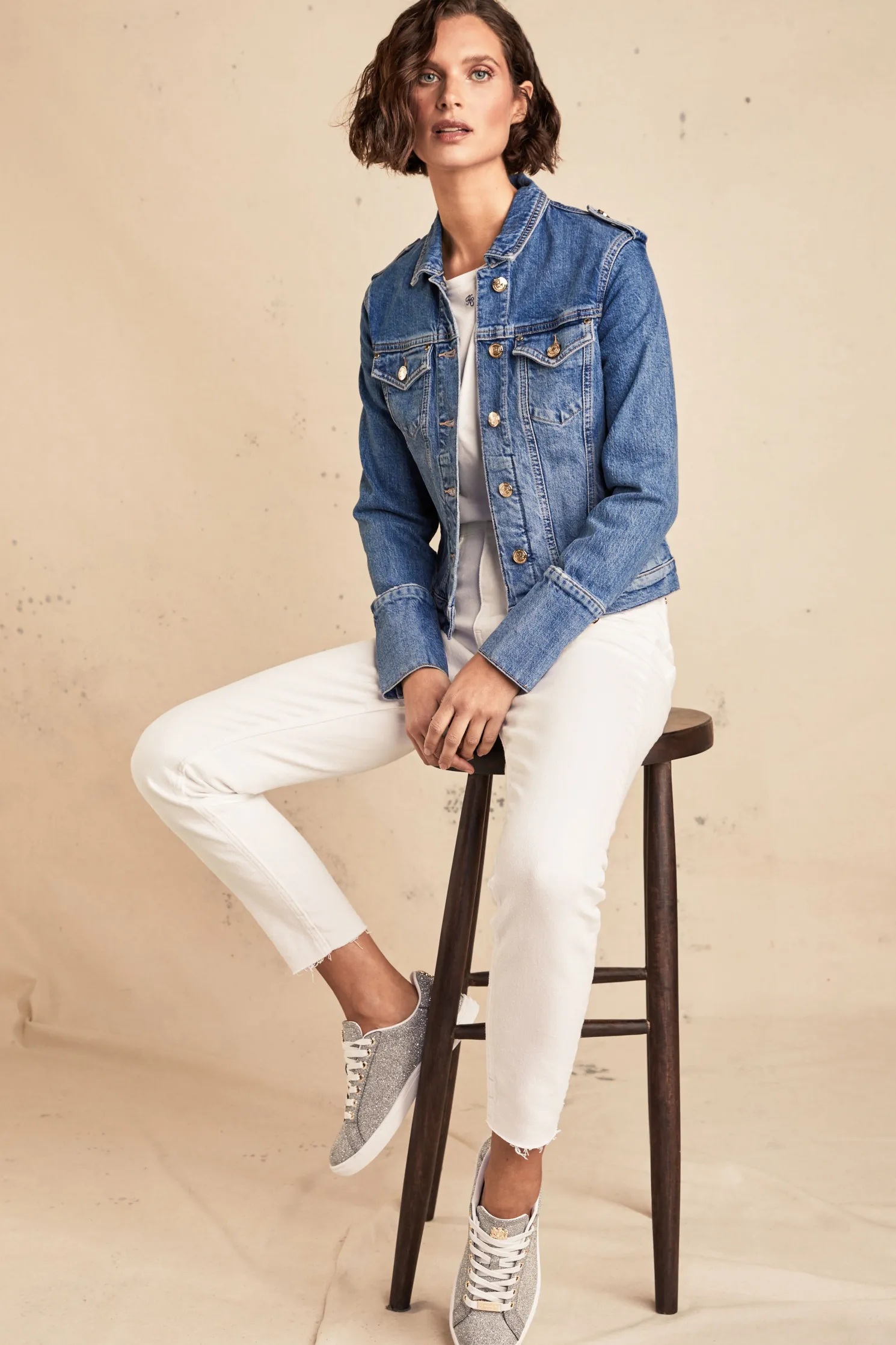 Knightsbridge Crystal Trainer (Silver Crystal)