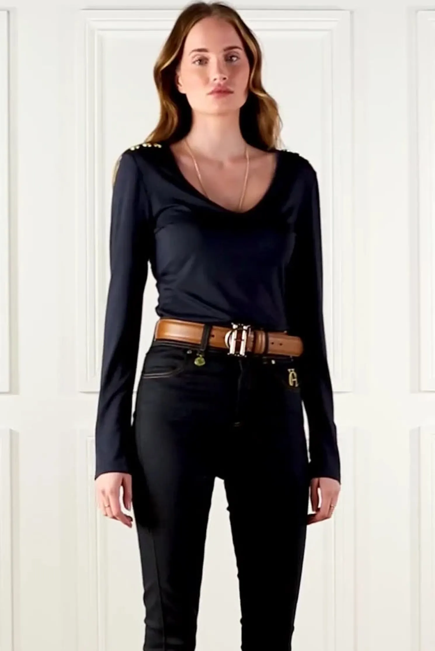 Long Sleeve V-Neck Tee (Ink Navy)