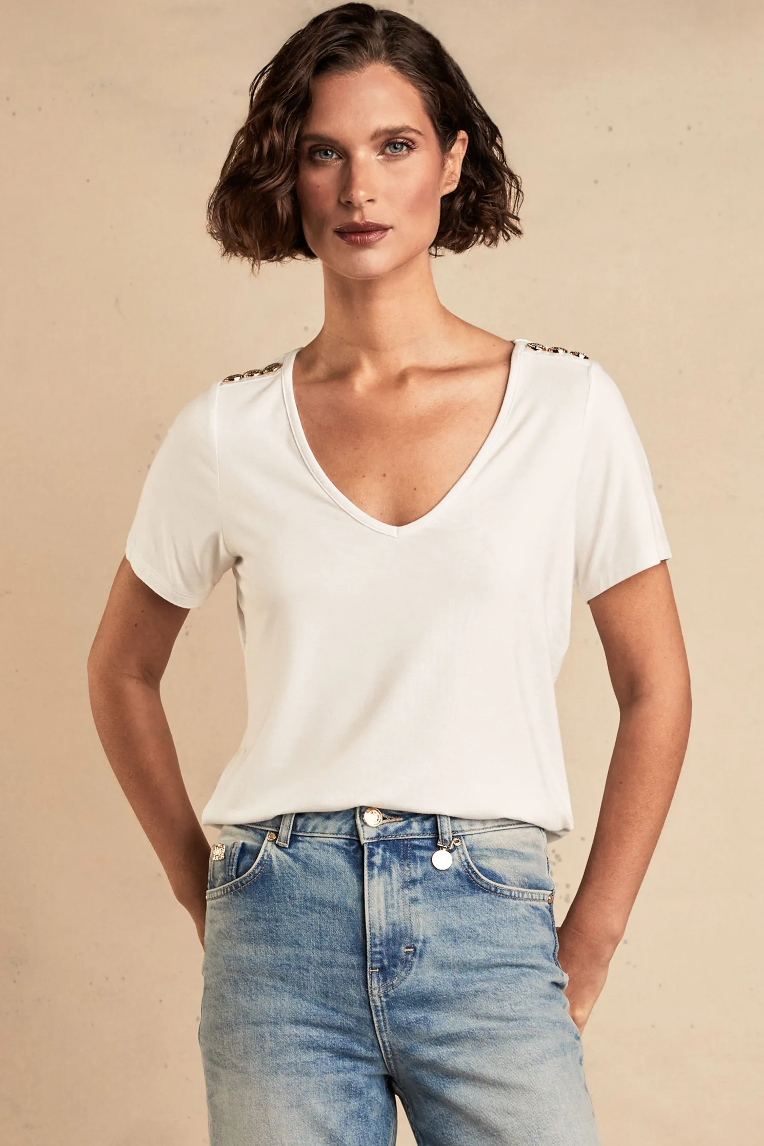 Relax Fit V-Neck Tee (White)