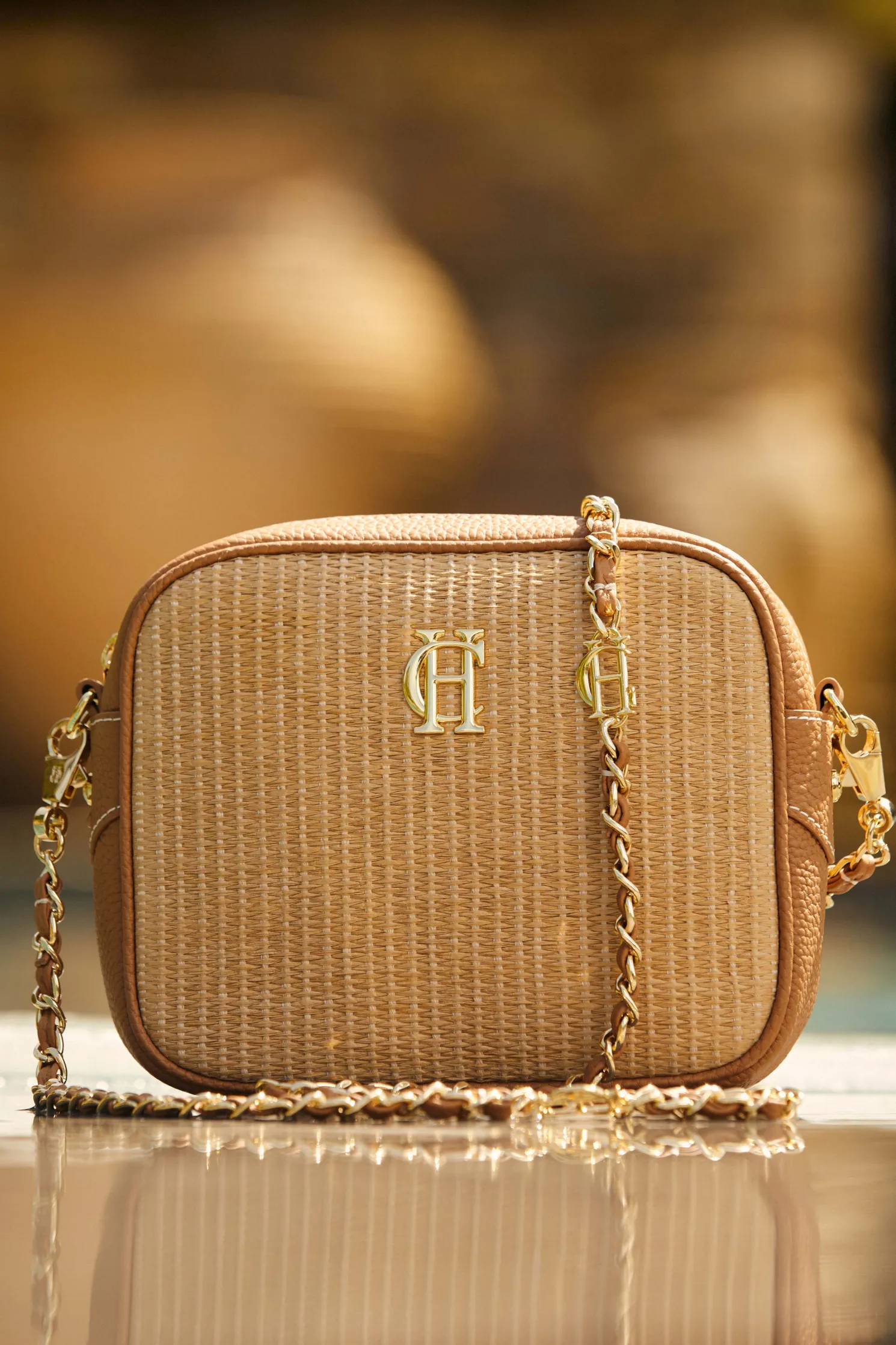 Soho Camera Bag (Tan Raffia)