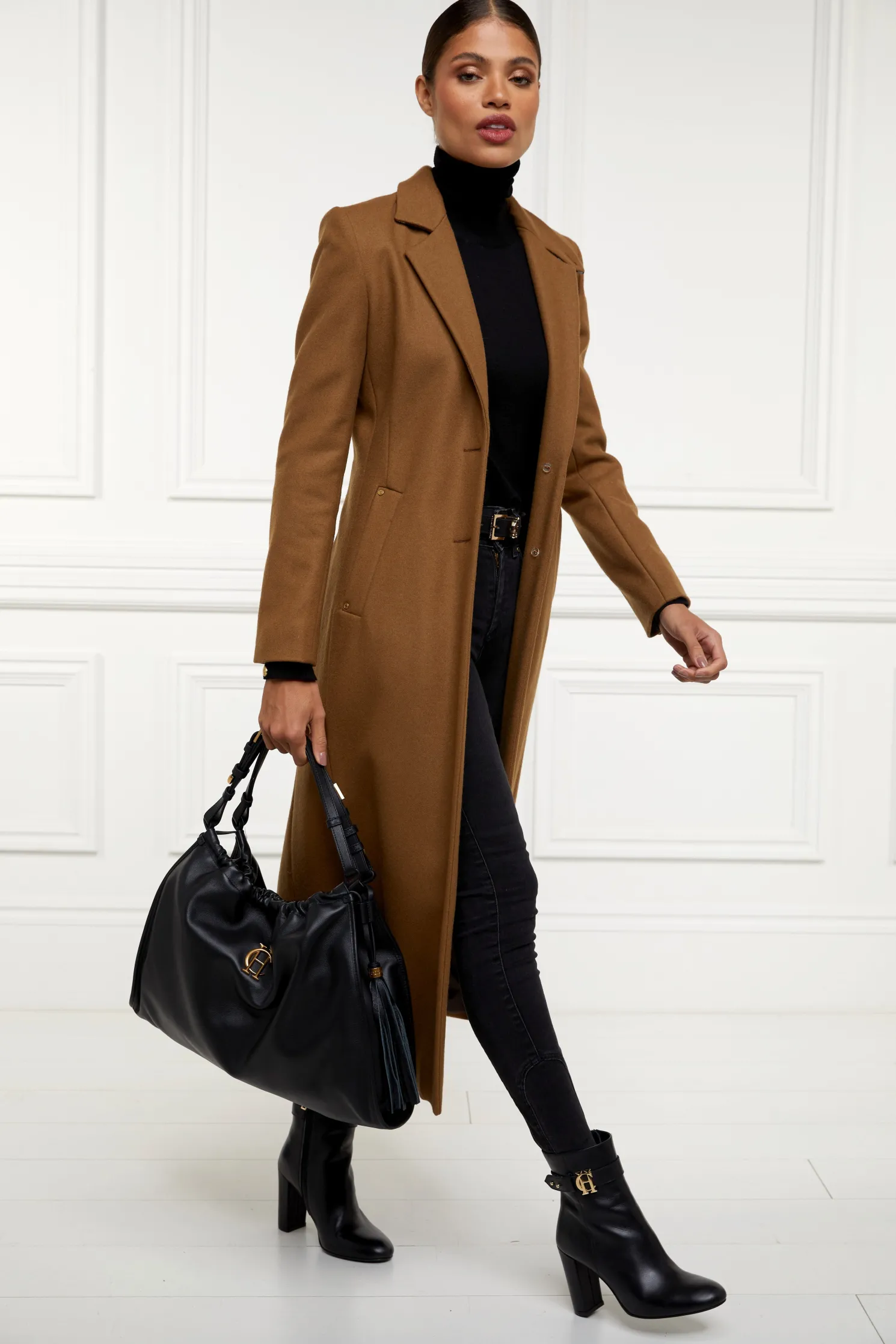 Soho Slouch Tote (Black)