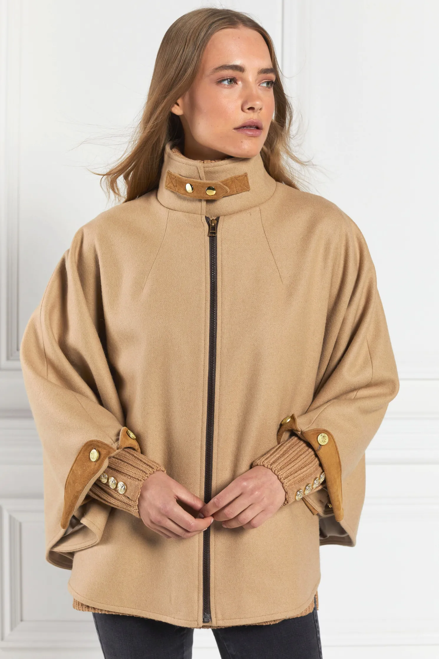 The Classic Cape (Camel)
