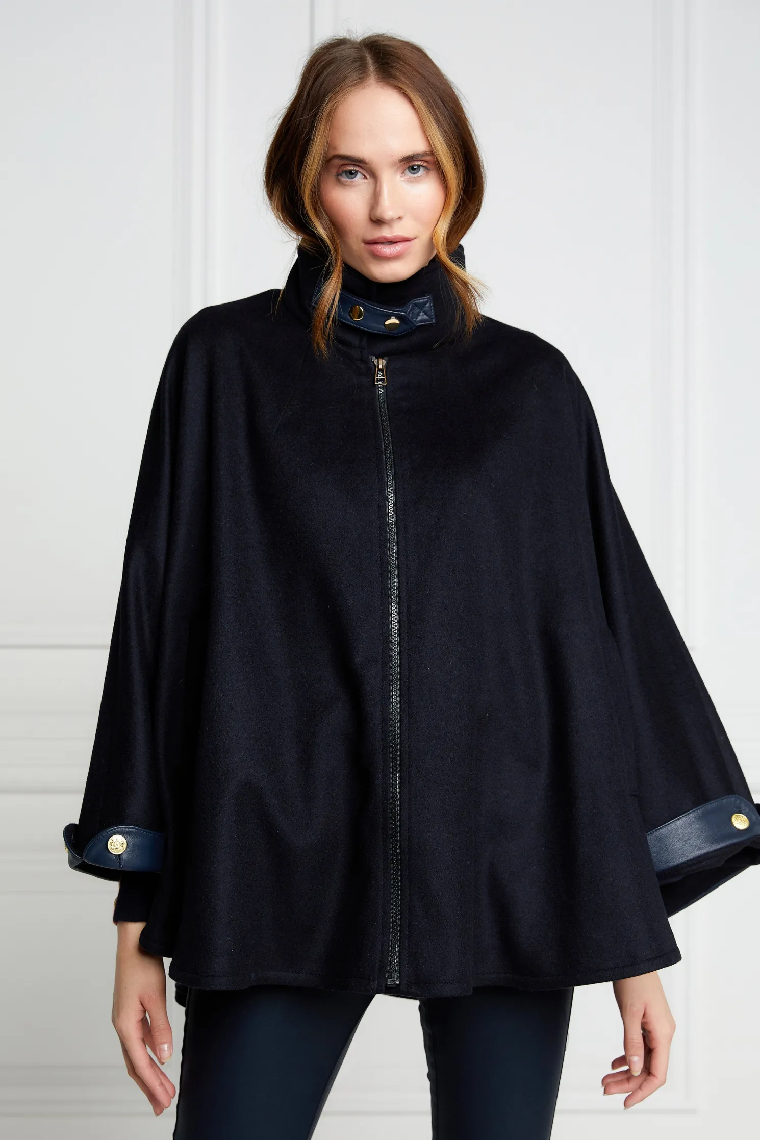 The Classic Cape (Navy)