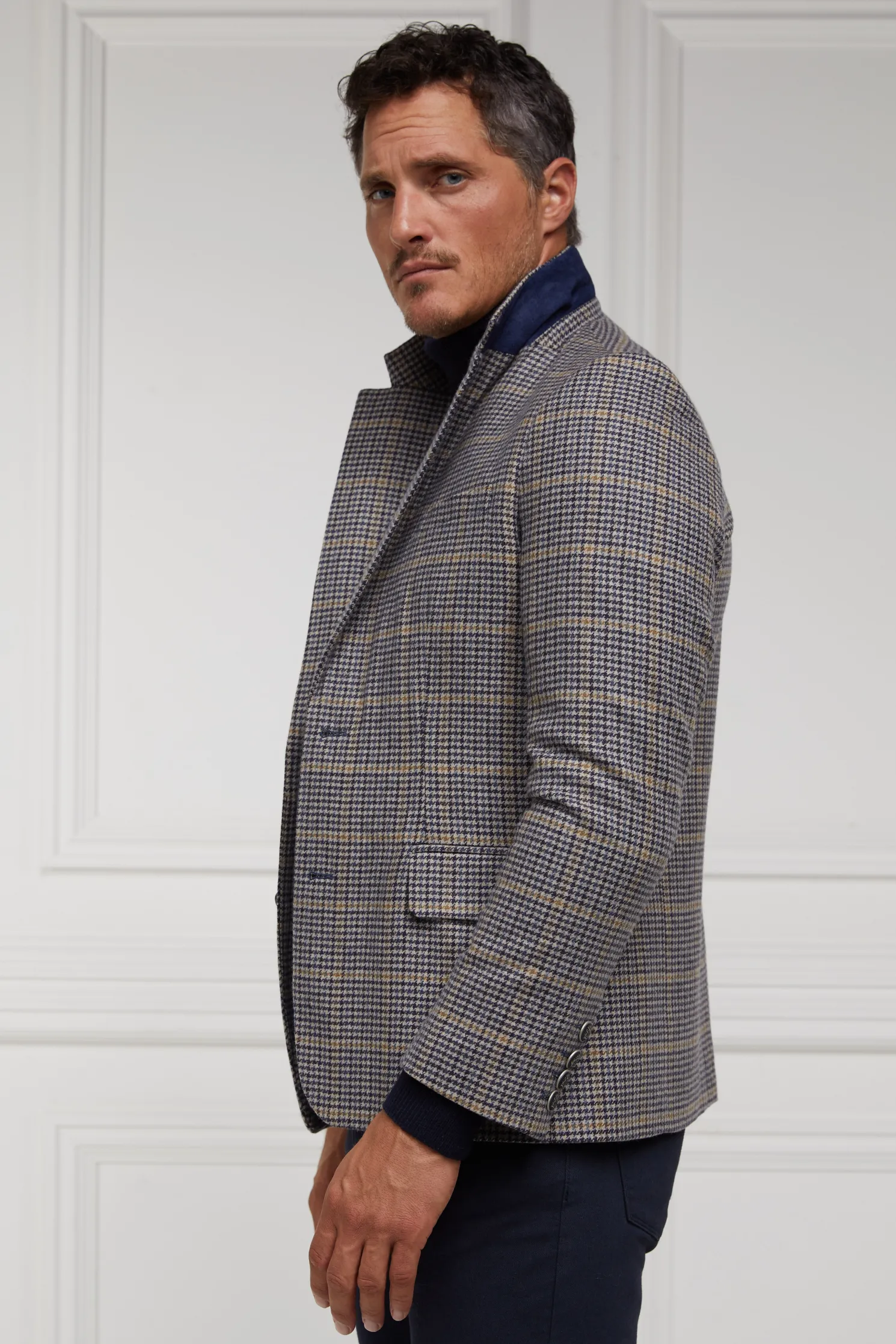 The Single Breasted Blazer (Prince of Wales Navy)