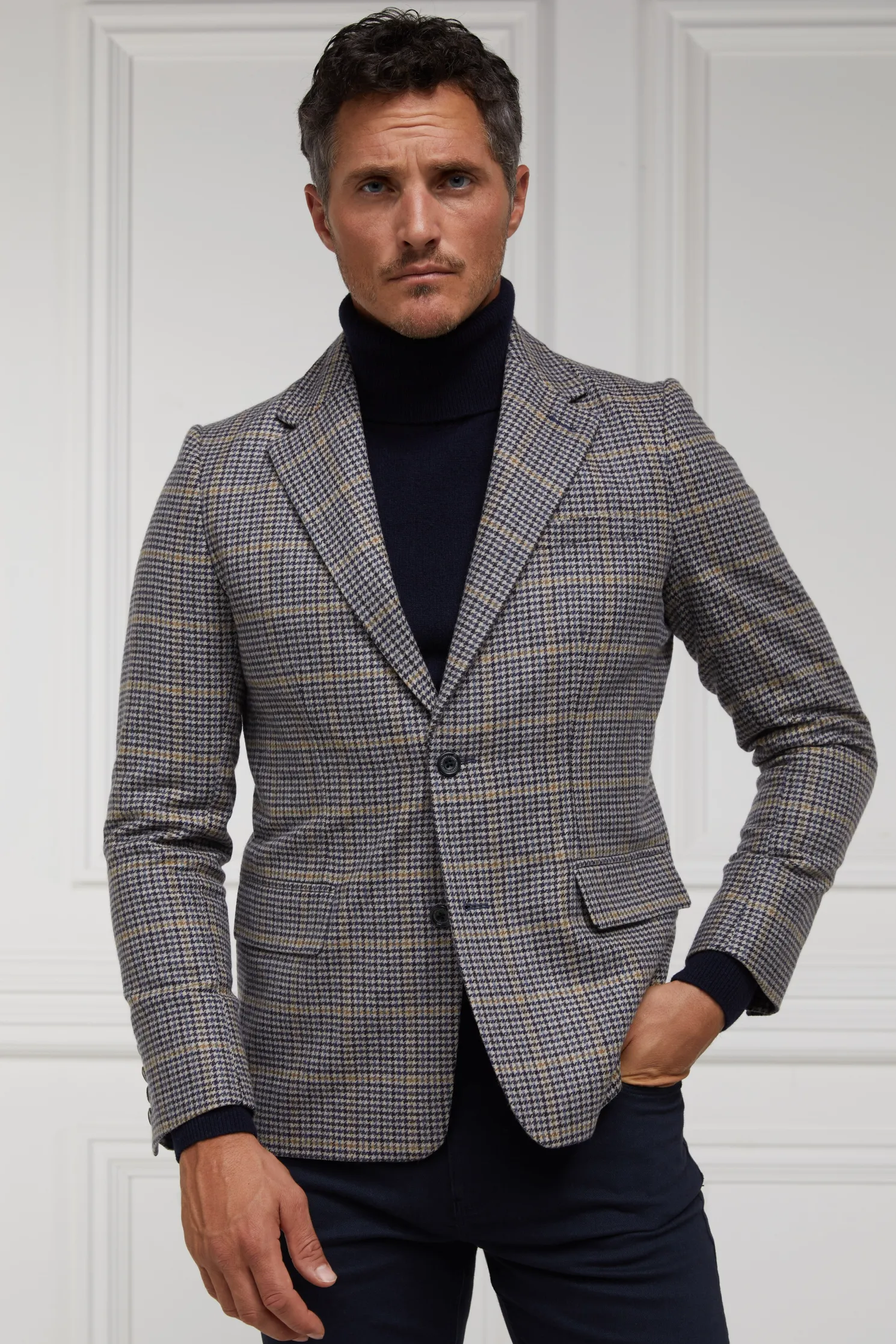 The Single Breasted Blazer (Prince of Wales Navy)