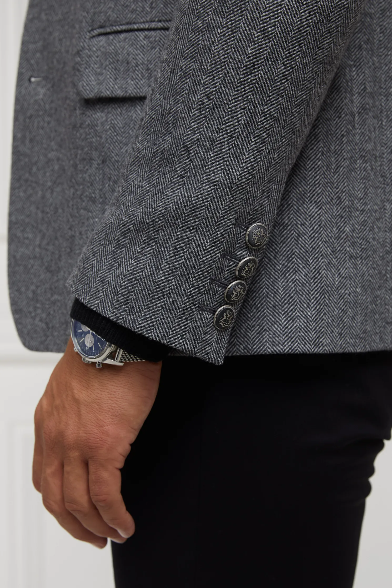 The Single Breasted Blazer (Mono Herringbone)