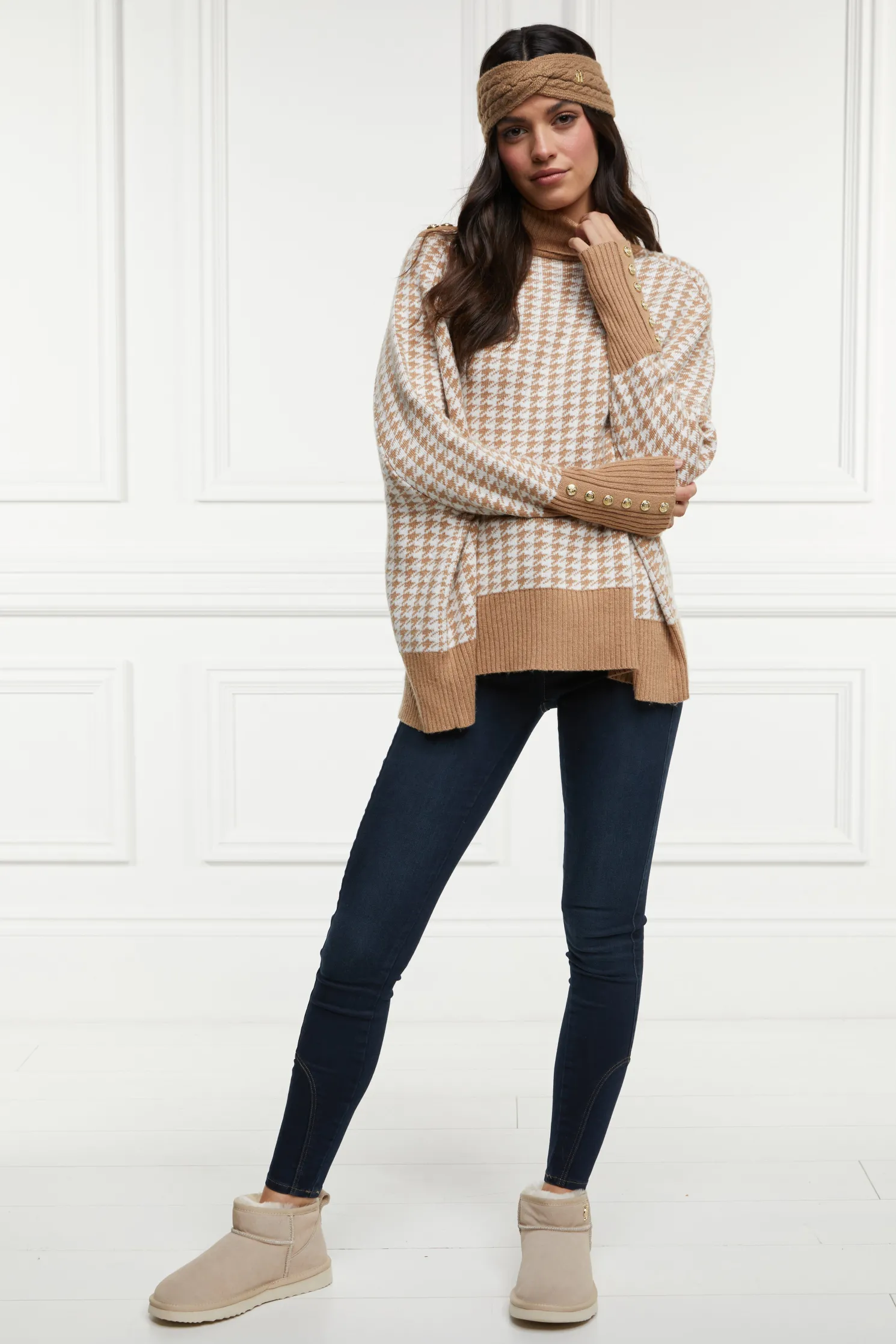 Ultra Mini Shearling Boot (Oyster)