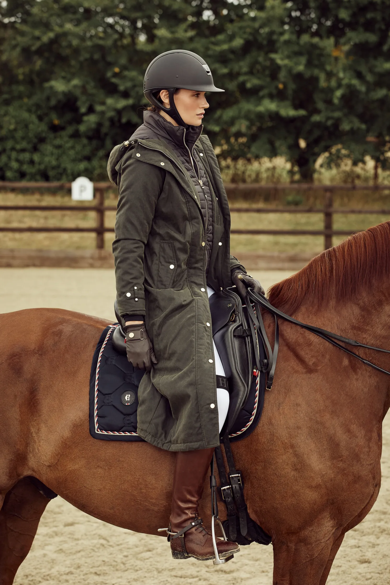 Wax Longline Field Coat (Dark Olive)